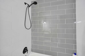 Shower - Updated Bungalow Bliss Central (Jacksonville)