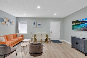 TV connectée, baby-foot, table de tennis de table