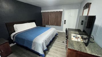 Single Room, 1 King Bed, Non Smoking