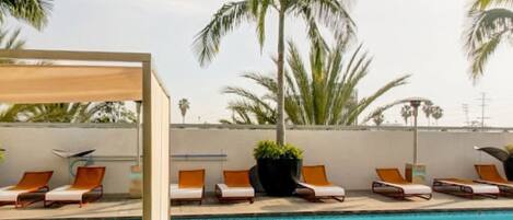 Piscine extérieure, piscine chauffée