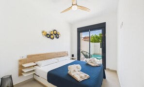 3 bedrooms, iron/ironing board, free WiFi, bed sheets - Modern Three-Bedroom Villa in Dolores de Pacheco (Dolores)