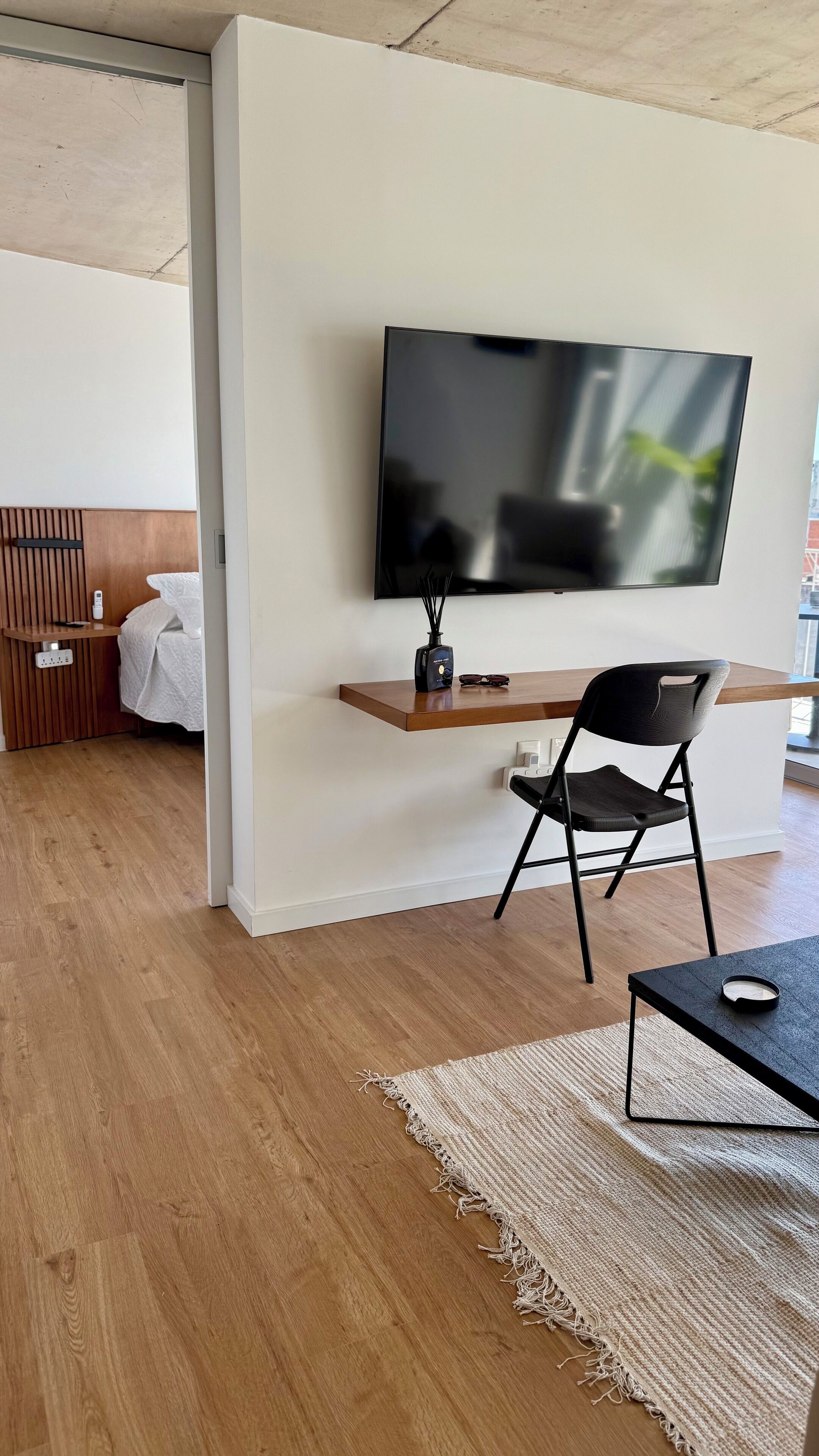 1 bedroom, iron/ironing board, internet, bed sheets