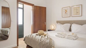 Unclassified image, 4 of 33, button - Skyline Heights by Madeira Sun Travel (Funchal)