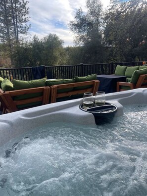 Bain à remous extérieur