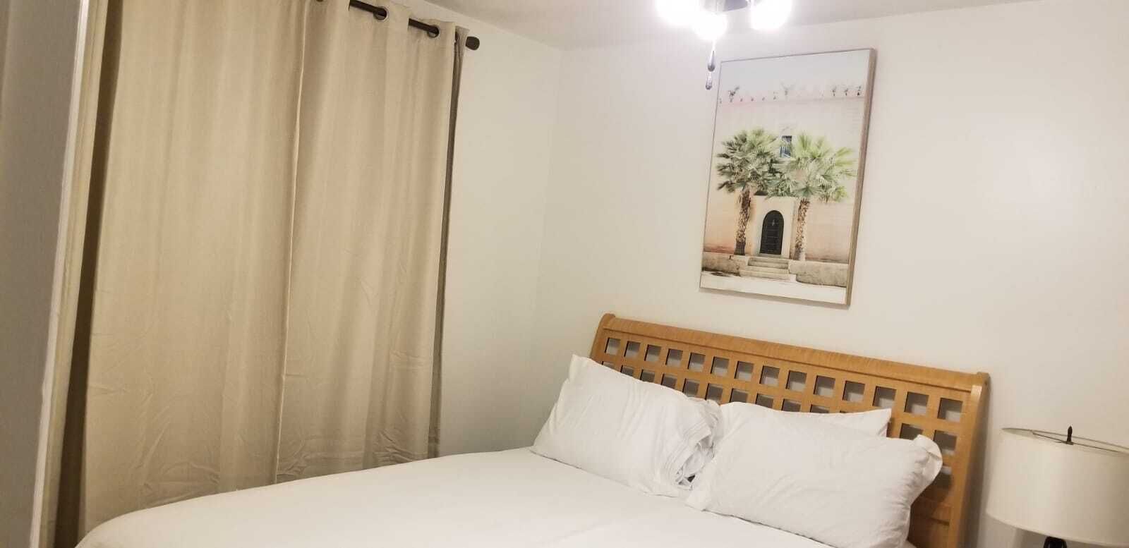 2 室のベッドルーム、アイロン / アイロン台、WiFi、ベッドシーツ