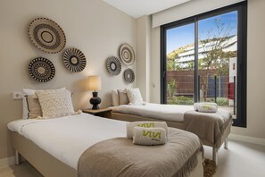 4 Schlafzimmer, Zimmersafe, Bügeleisen/Bügelbrett, kostenloses WLAN