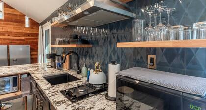 Modern Studio Escape in a Peaceful Denver Neighborhood