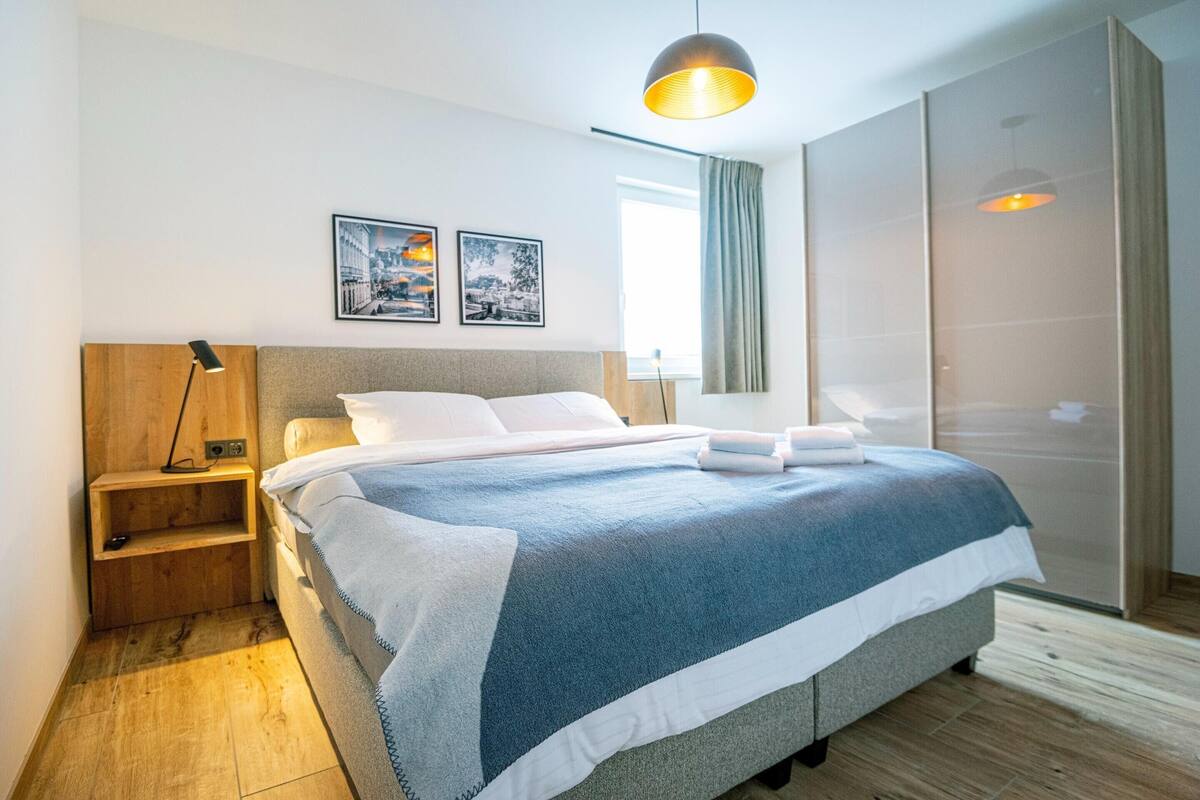 4 bedrooms