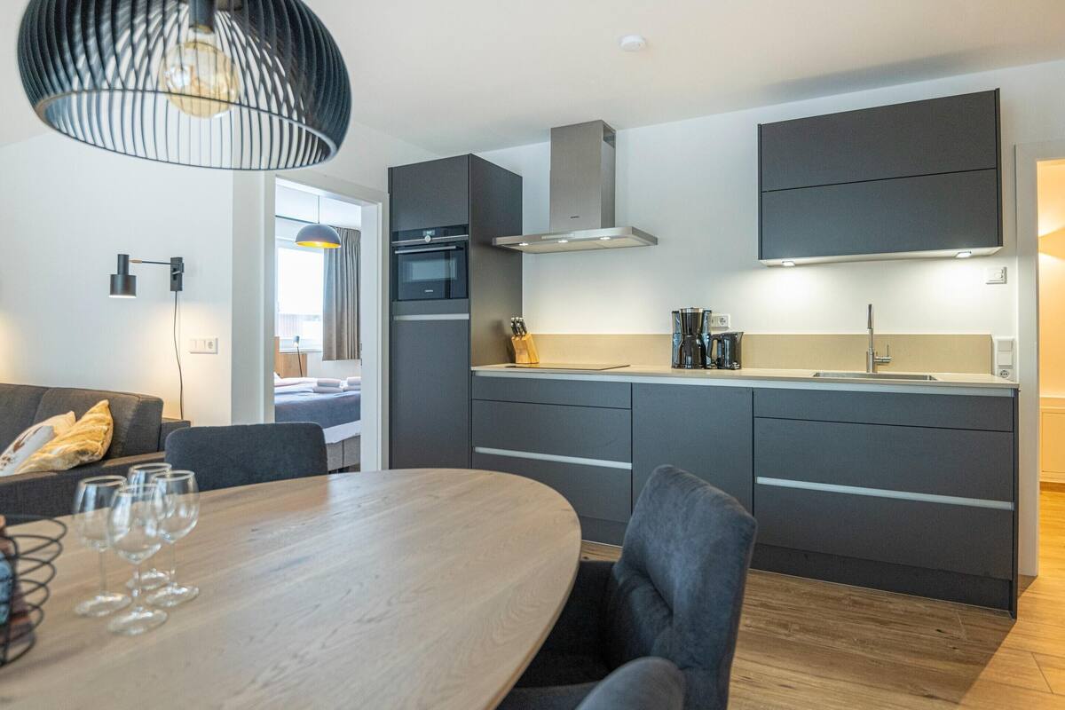 Comfort Apartment, 3 Bedrooms | Private kitchen