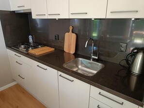 Romantic House, 3 Bedrooms | Private kitchen - Amazing Bungalow With Garden (Breskens)