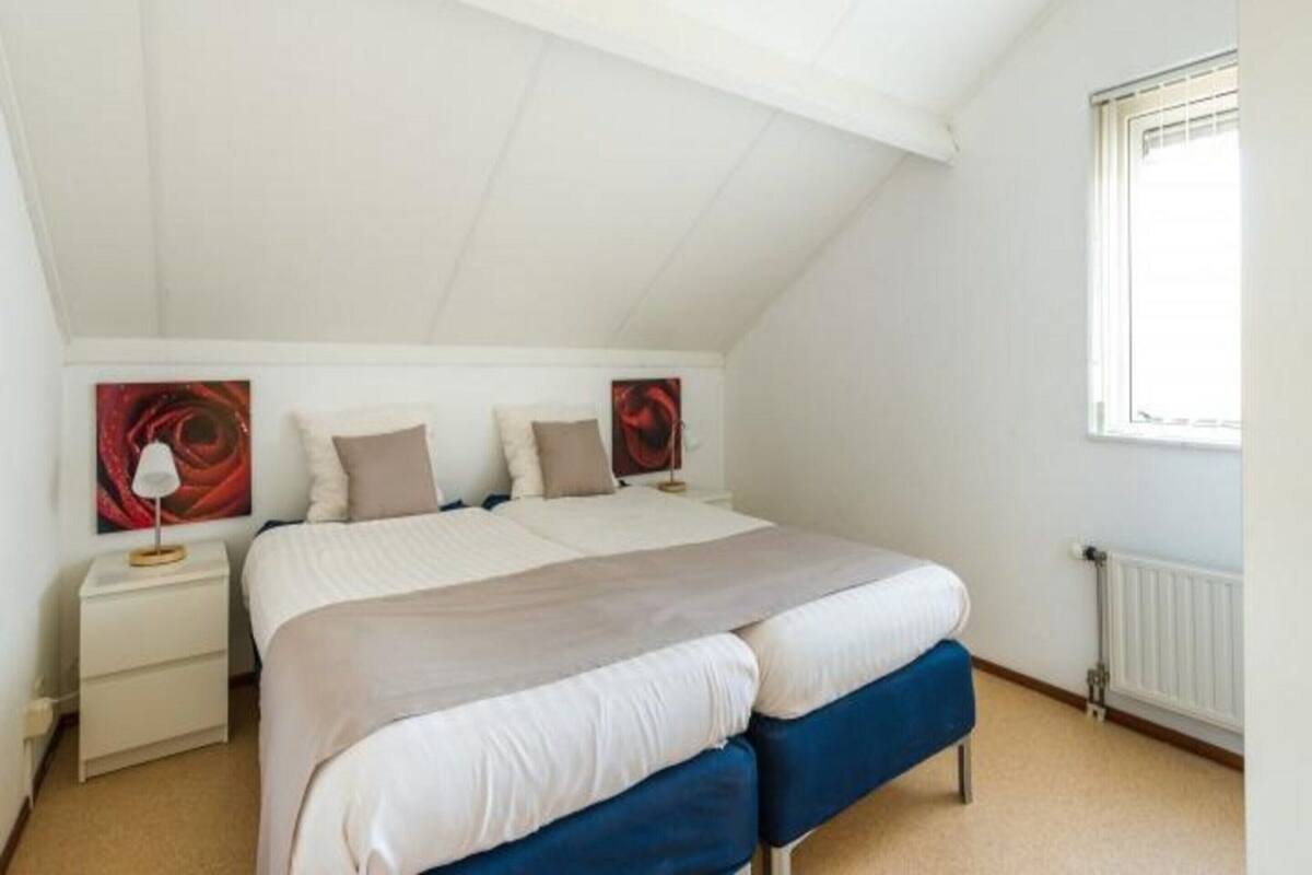 Deluxe House, 4 Bedrooms | 19 bilik tidur, dilengkapkan perabot secara berasingan