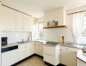 Deluxe huis, 4 slaapkamers | Privékeuken | Een koelkast, een microgolfoven, een vaatwasser