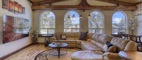 تلفزيون ذكي