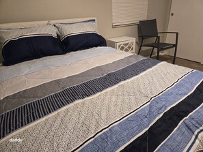 3 bedrooms, iron/ironing board, WiFi, bed sheets