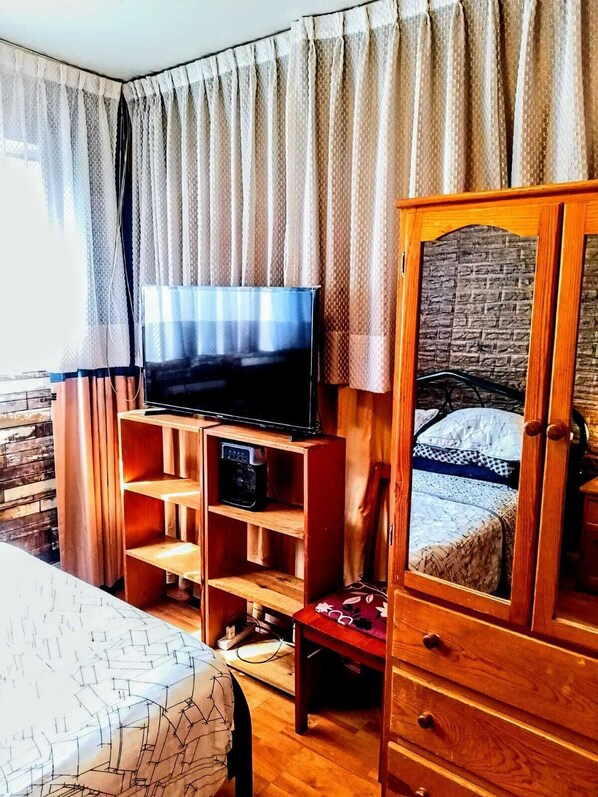 1 makuuhuone, silitysrauta/-lauta, Wi-Fi, vuodevaatteet