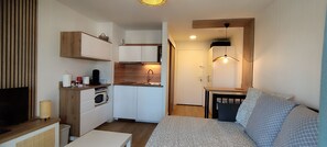 Fernseher, Stereoanlage