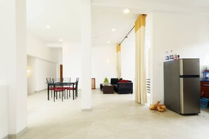 Kamer, 1 slaapkamer, roken | Dineren