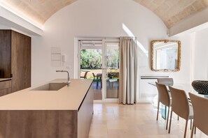 Interior - Villa in San Vito Dei Normanni with 5 bedrooms sleeps 10 (San Vito Dei Normanni)