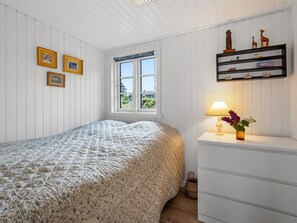 3 bedrooms, Internet
