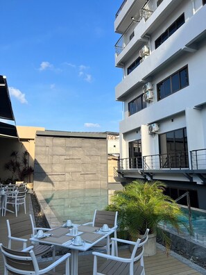 Daily buffet breakfast for a fee - Karon Boutique (Karon)