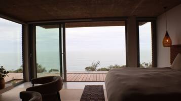 3 camere, una scrivania, ferro/asse da stiro, culla da viaggio