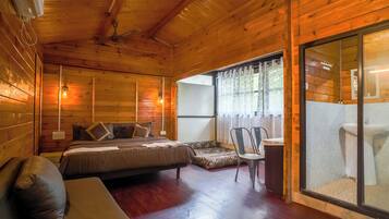 Premium bedding, down duvets, free minibar items, desk