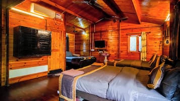 Presidential-Vierbettzimmer | Hochwertige Bettwaren, Daunenbettdecken