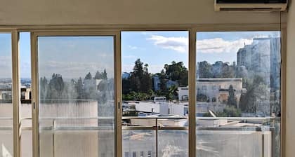 Apartment with breathtaking view of the Gulf of Tunis, Embassy residential area