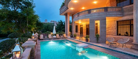 Piscine extérieure