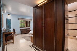 Jasmine Deluxe Room Pool View | 1 Schlafzimmer, Zimmersafe, Verdunkelungsvorhänge, Bügeleisen/Bügelbrett