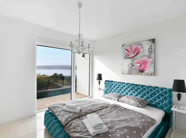 Villa (Four Bedroom Villa) | 4 dormitorios, cunas (de pago), wifi gratis