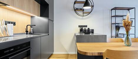 Microondas, horno, lavavajillas, tostadora