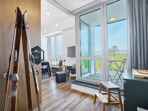 Interior - Lovely apartment for 6 people with A/C, WIFI, TV and balcony (Ostrov)