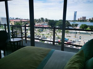 2 chambres, fer et planche Ă repasser, Wi-Fi, draps fournis