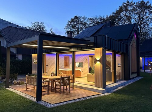 Elegant Warm Bliss Hideaway Escape Lodge