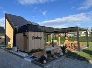 Exterior - Elegant Warm Bliss Hideaway Escape Lodge (Šencur)