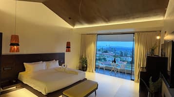 Executive Suite, Mountain View | Free WiFi, bed sheets