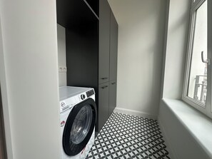 Appartement, 1 chambre, balcon, vue ville | Blanchisserie