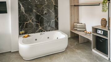 Junior Studio Suite, Balcony, Pool View | Free WiFi, bed sheets