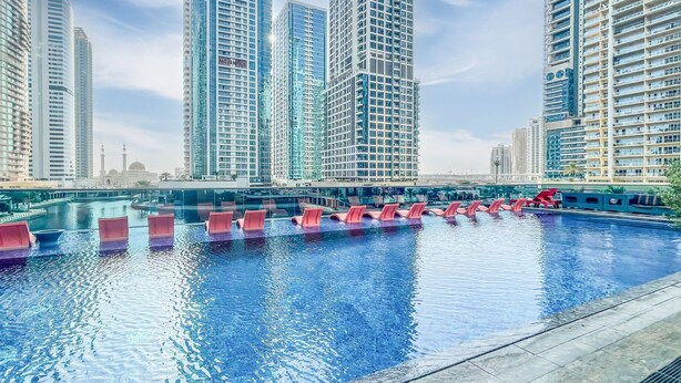 Apartment - Elite LUX Holiday Homes - Stunning Lake View 1bhk Retreat in JLT Dubai (Dubai)