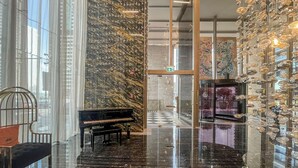 Apartment - Elite LUX Holiday Homes - Stunning Lake View 1bhk Retreat in JLT Dubai (Dubai)