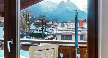 Gemütliche Dachgeschosswohnung mit Platz für 4 und herrlichem Panoramabalkon.