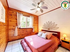 2 多间卧室、免费 WiFi、床单