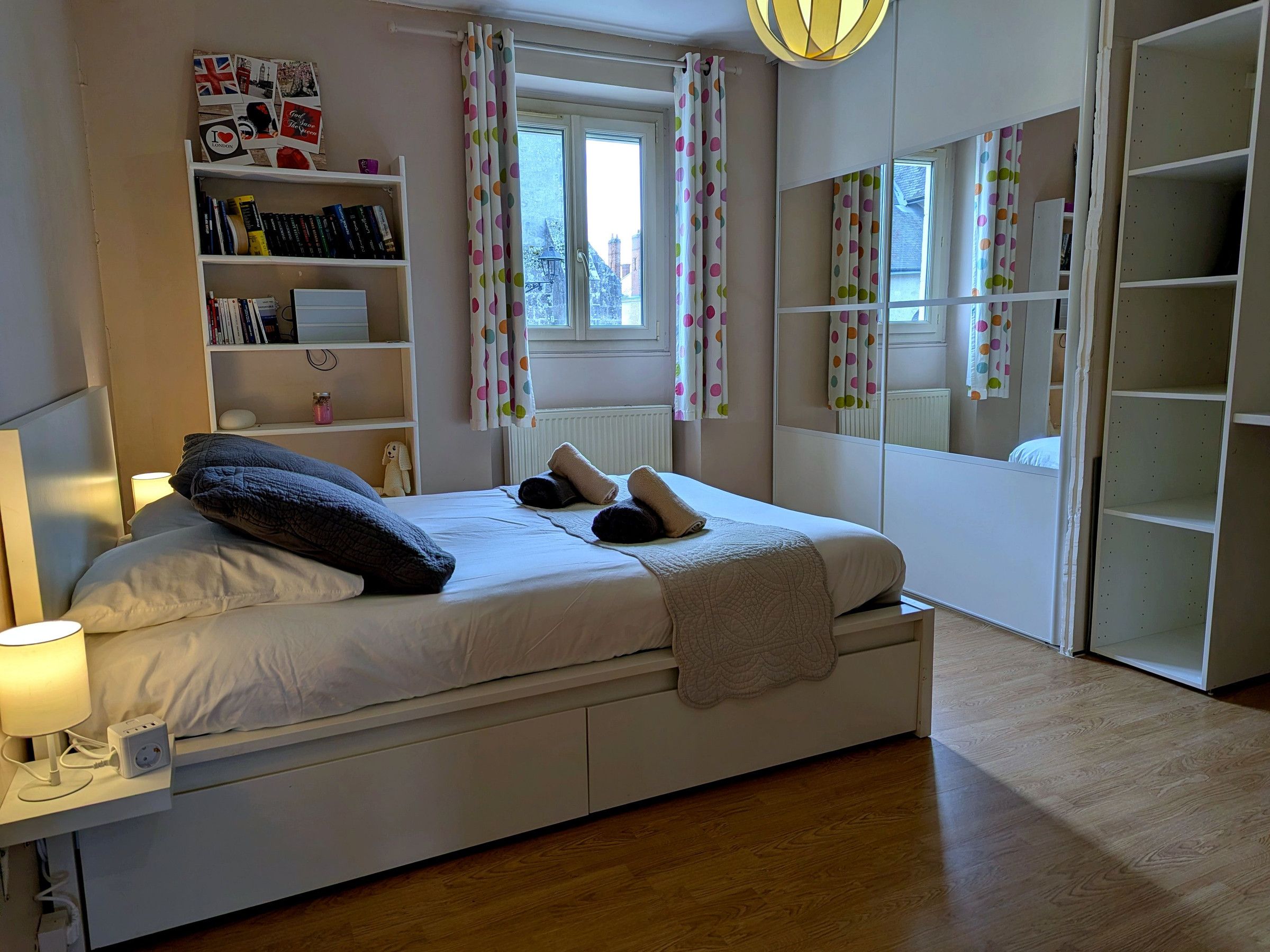 Chambre n°1 : 1 lit de 140 (1er étage)