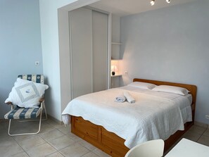 3 chambres, bureau, lit parapluie, Wi-Fi gratuit