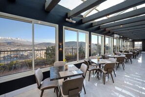 Desayuno buffet incluido todos los días 
