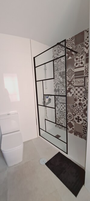 Handtücher, Seife, Toilettenpapier
