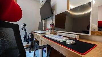 Deluxe Double Room | Free WiFi