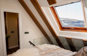 Interior - Ref. 507272 (Sierra Nevada)