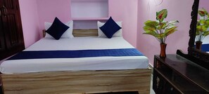 Skrivebord, skrivebord for bærbar PC og wi-fi (inkludert)